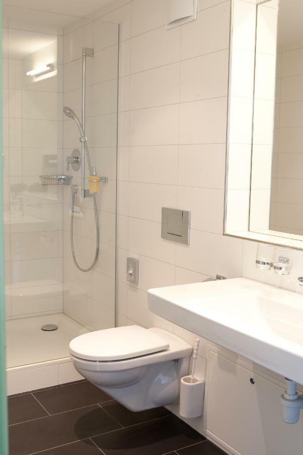 Gasthof Zur Sonne Stafa Ngoại thất bức ảnh